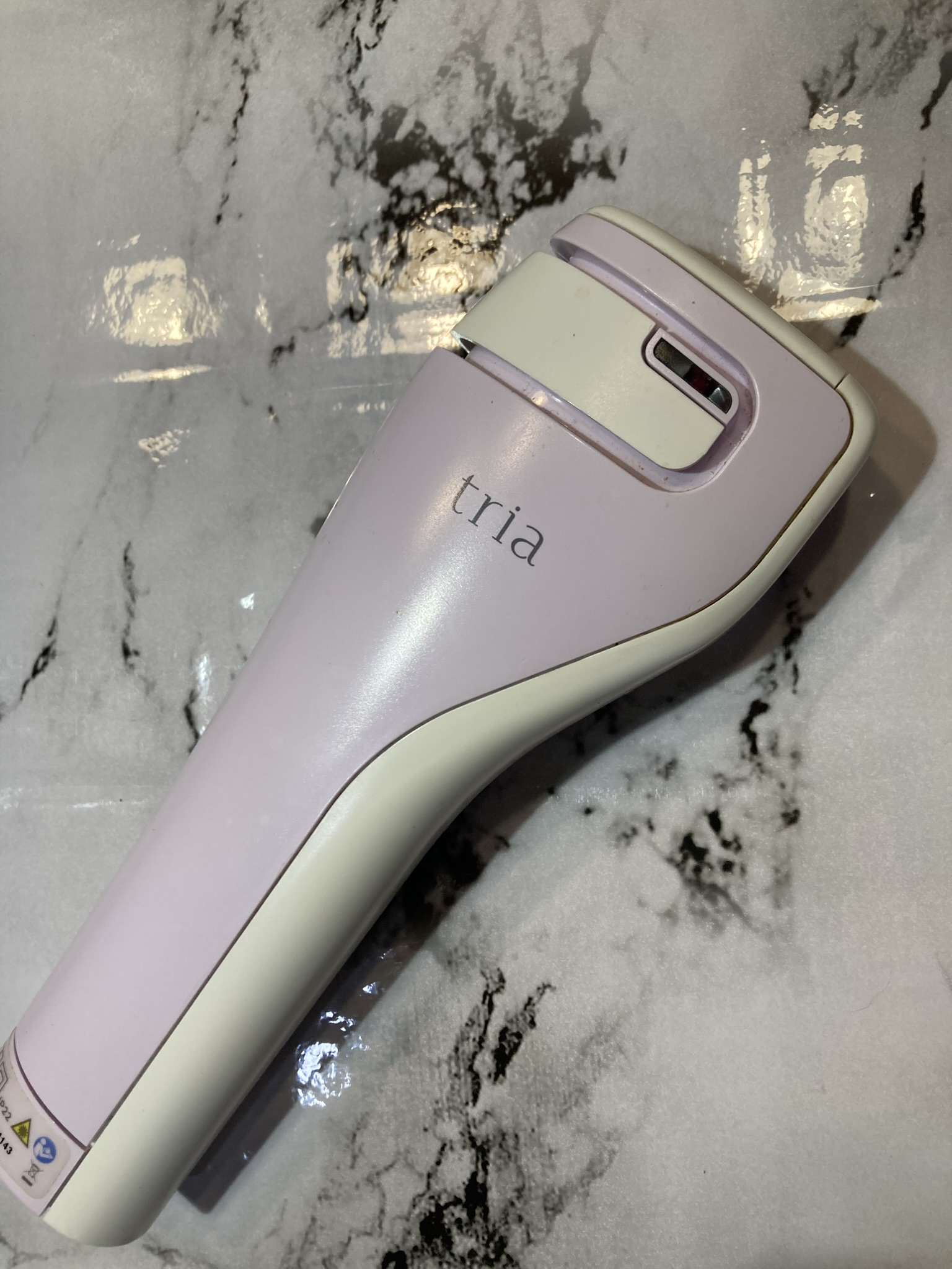 2015年に購入し現在も時々使用しているトリアのレーザー美顔器